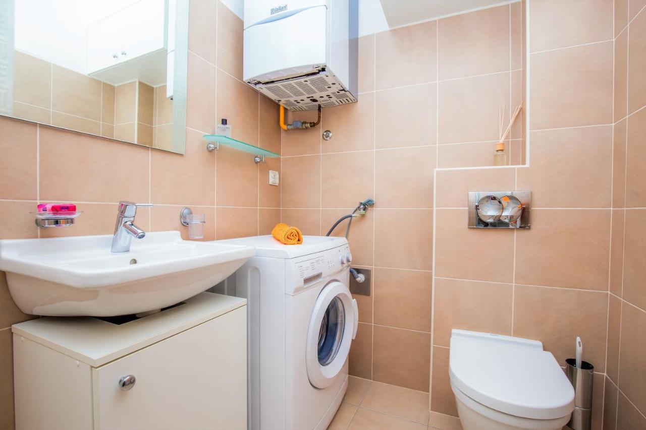 Apartman Roko Apartment ชิเบนิก ภายนอก รูปภาพ